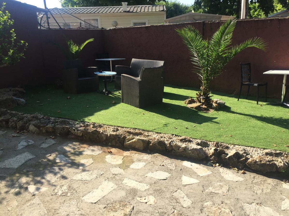 Hotel Aurelia Les Arcs-sur-Argens Exterior foto